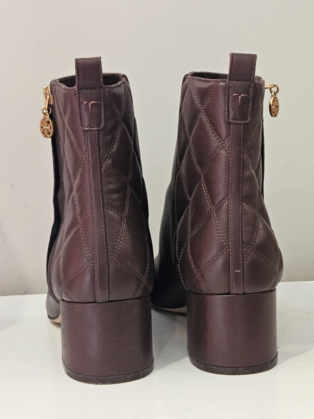 TORY BURCH MINI BENTON QUILTED BROWN LEATHER ANKLE BOOTS - Picture 3 of 8